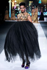 Anne Avantie Jakarta Fashion Week 2013 at Fashion Loft Plaza Senayan, Jakarta. [Foto: Mohammad Abduh/Wolipop]