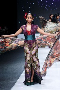 Anne Avantie Jakarta Fashion Week 2013 at Fashion Loft Plaza Senayan, Jakarta. [Foto: Mohammad Abduh/Wolipop]