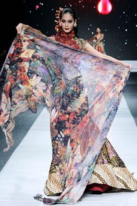 Anne Avantie Jakarta Fashion Week 2013 at Fashion Loft Plaza Senayan, Jakarta. [Foto: Mohammad Abduh/Wolipop]