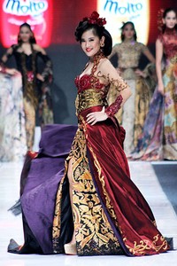 Anne Avantie Jakarta Fashion Week 2013 at Fashion Loft Plaza Senayan, Jakarta. [Foto: Mohammad Abduh/Wolipop]