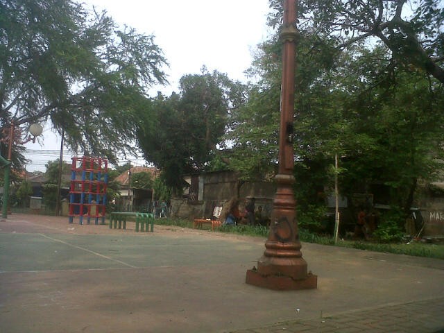 Ini Dia! Taman Bersih Vs Taman Kandang di Jakarta