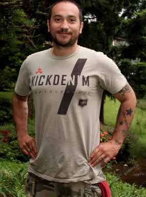 Kawin Kontrak 3 Lebih Banyak Komedi Dewasa