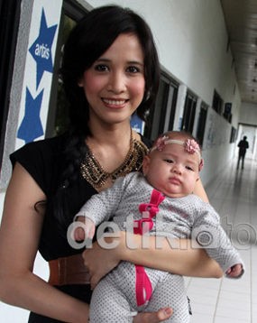 Fanny Fabriana Tak Masalah Urus Anak Sambil Sibuk Syuting FTV