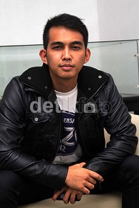 Naga sedikit tersenyum. Gusmun/detikHot.