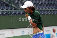 Gaya Christo di lapangan usai mengalahkan lawannya.