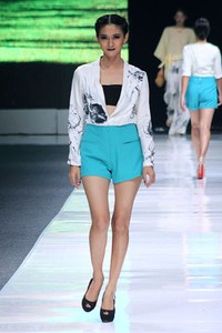 May & June by Barli Asmara. Jakarta Fashion Week 2013 at Plaza Senayan. Jakarta. [Photo: Mohammad Abduh/Wolipop]