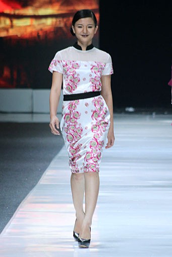 May & June by Barli Asmara. Jakarta Fashion Week 2013 at Plaza Senayan. Jakarta. [Photo: Mohammad Abduh/Wolipop]
