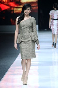 May & June by Barli Asmara. Jakarta Fashion Week 2013 at Plaza Senayan. Jakarta. [Photo: Mohammad Abduh/Wolipop]