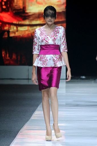 May & June by Barli Asmara. Jakarta Fashion Week 2013 at Plaza Senayan. Jakarta. [Photo: Mohammad Abduh/Wolipop]
