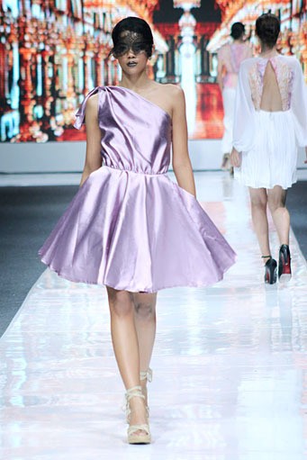 May & June by Barli Asmara. Jakarta Fashion Week 2013 at Plaza Senayan. Jakarta. [Photo: Mohammad Abduh/Wolipop]