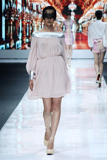 May & June by Barli Asmara. Jakarta Fashion Week 2013 at Plaza Senayan. Jakarta. [Photo: Mohammad Abduh/Wolipop]