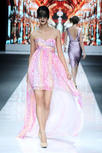 May & June by Barli Asmara. Jakarta Fashion Week 2013 at Plaza Senayan. Jakarta. [Photo: Mohammad Abduh/Wolipop]