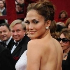 Farah Tertipu Penjual Tiket Konser Jennifer Lopez Rp 29,9 Juta