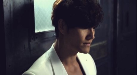 Bermata Sipit, Kim Jong Kook Sering Disangka Sedang Tertidur