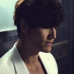 Bermata Sipit, Kim Jong Kook Sering Disangka Sedang Tertidur