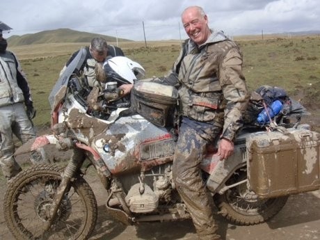 Kakek 66 Tahun Naik Motor dari Wales ke Thailand