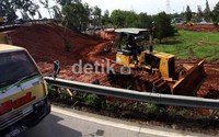 Pelebaran tersebut untuk memberikan peningkatan pelayanan kepada pengguna jalan tol.
