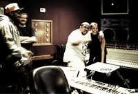 Me wif the maaan @Timbaland. tulis Agnes lewat akun Twitter pribadinya @agnezmo. (dok. Twitter)