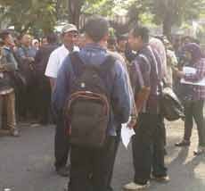 Pemilik Kartu Berlangganan Kereta Ngeluruk Daops 8