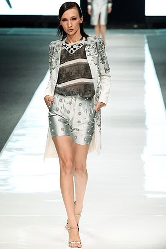 Yosafat Dwi Kurniawan Antiquated Modernity - Spring/Summer 2013. Jakarta Fashion Week 2013 at Plaza Senayan. Jakarta. [Foto: Mohammad Abduh/Wolipop]