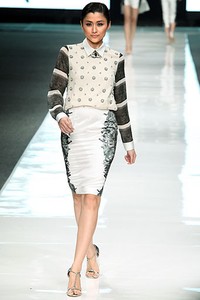 Yosafat Dwi Kurniawan Antiquated Modernity - Spring/Summer 2013. Jakarta Fashion Week 2013 at Plaza Senayan. Jakarta. [Foto: Mohammad Abduh/Wolipop]