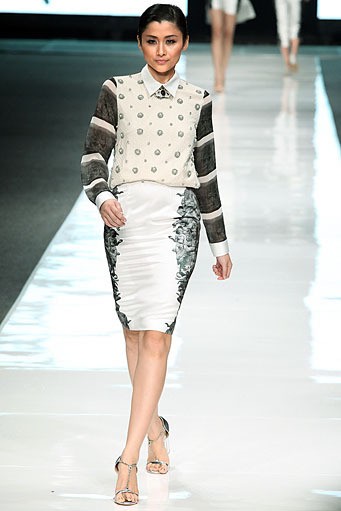 Yosafat Dwi Kurniawan Antiquated Modernity - Spring/Summer 2013. Jakarta Fashion Week 2013 at Plaza Senayan. Jakarta. [Foto: Mohammad Abduh/Wolipop]