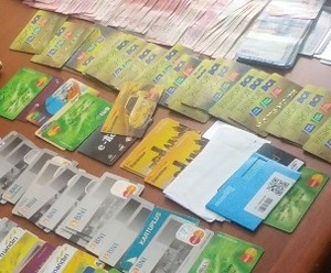 127 Rekening Bank Kelompok Mama Dibuat dari KTP Palsu