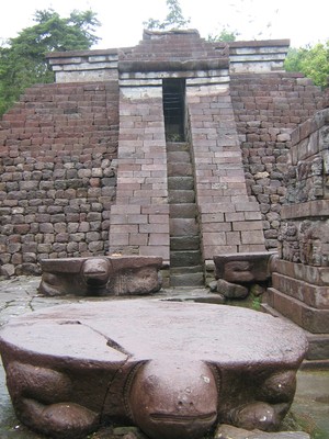 Candi Sukuh  Nan Eksotik   