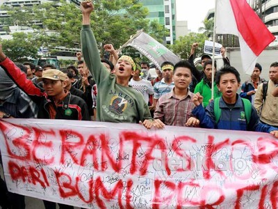 Mahasiswa Dukung KPK Usut Kasus Century