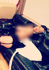 5 Foto Topless Rihanna di Instagram