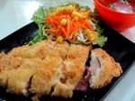 Menikmati Menu Murmer Lezat di Waroenk Kito