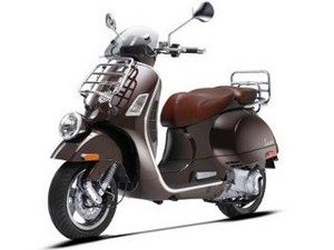 Vespa GTV 300 ie, Klasik Sih Tapi Mahal untuk Skuter