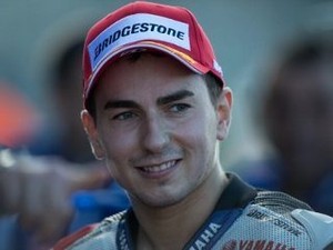 Lorenzo Dapat Penghargaan Khusus dalam Acara FIM