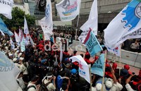 Mereka juga memprotes pemberangusan serikat pekerja dan buruh di PT Samsung serta di PT Toyota Astra Motor Karawang.