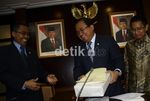 KY Serahkan 12 Nama Calon Hakim Agung ke DPR