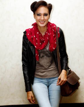 Syuting di Gunung, Nadine Chandrawinata Tak Tahan Dingin