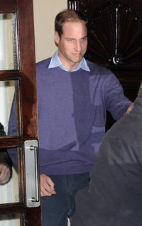 William memang tak bisa terus menerus menemani Kate yang sudah dirawat sejak Senin (3/12/2012) lalu itu. Stuart Wilson/Getty Images.