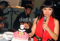 Meskipun sudah berusia 29 tahun, Winda belum ada rencana untuk menikah.