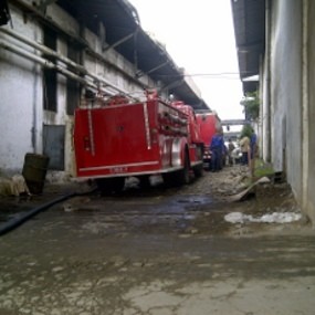 Kebakaran Melanda Pabrik di Cijerah