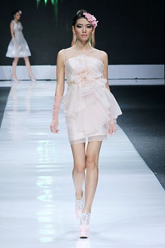 Benten, Spring/Summer Collection 2013 BIllet Doux. Jakarta Fashion Week 2013 at Plaza Senayan. Jakarta. [Foto: Mohammad Abduh/Wolipop]