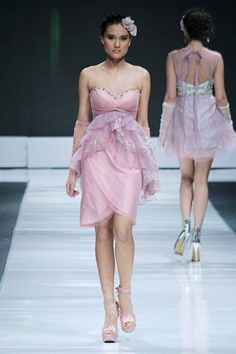 Benten, Spring/Summer Collection 2013 BIllet Doux. Jakarta Fashion Week 2013 at Plaza Senayan. Jakarta. [Foto: Mohammad Abduh/Wolipop]