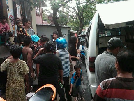 Tidur Pulas di Kamar, Seorang Gadis Nyaris Tewas Tertimpa Longsor