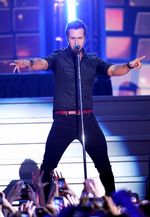 Para Musisi Meriahkan Konser Pembacaan Nominasi Grammy