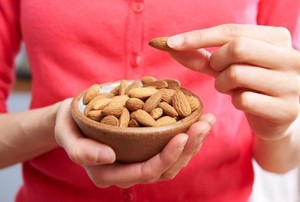 Manfaatkan 5 Makanan Ini untuk Lawan Lemak Jahat