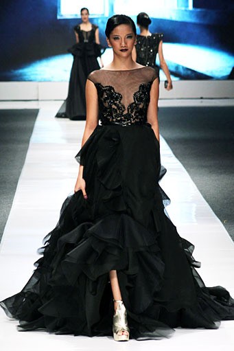 Ivan Gunawan Mysterious Regal. Jakarta Fashion Week 2013 at Plaza Senayan. Jakarta. [Foto: Mohammad Abduh/Wolipop]