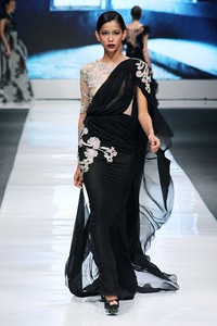 Ivan Gunawan Mysterious Regal. Jakarta Fashion Week 2013 at Plaza Senayan. Jakarta. [Foto: Mohammad Abduh/Wolipop]