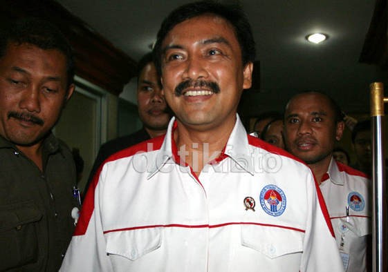 Mundur dari Menpora, Andi Mallarangeng: Saya Jumpa Pers Pukul 10.00 WIB