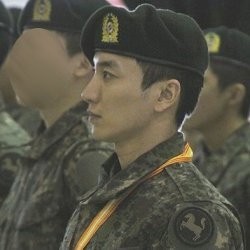 Leeteuk Super Junior Lulus Pendidikan Dasar Militer