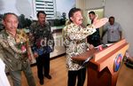 Jadi Tersangka Korupsi, Menpora Mundur