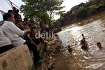Jokowi Sosialisasi Normalisasi Ciliwung